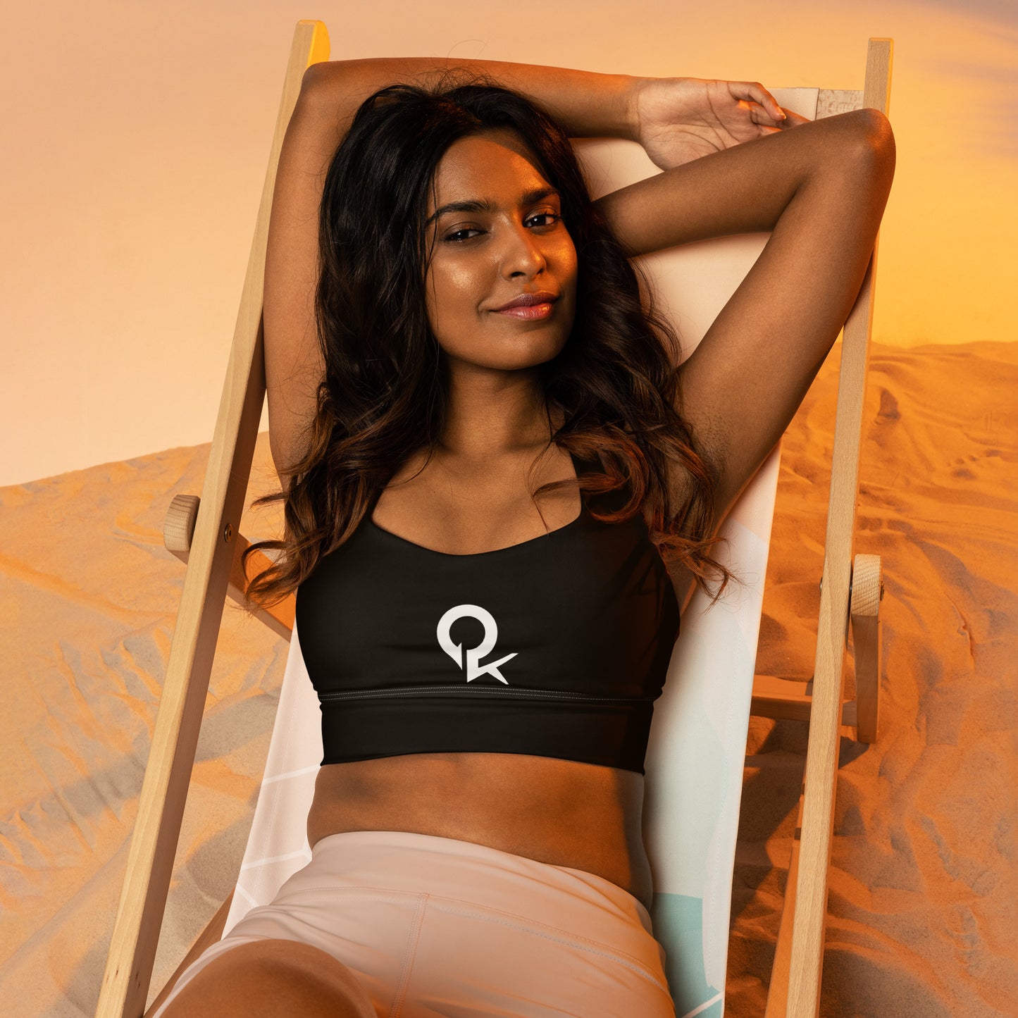 Longline sports bra (Black Quickk)