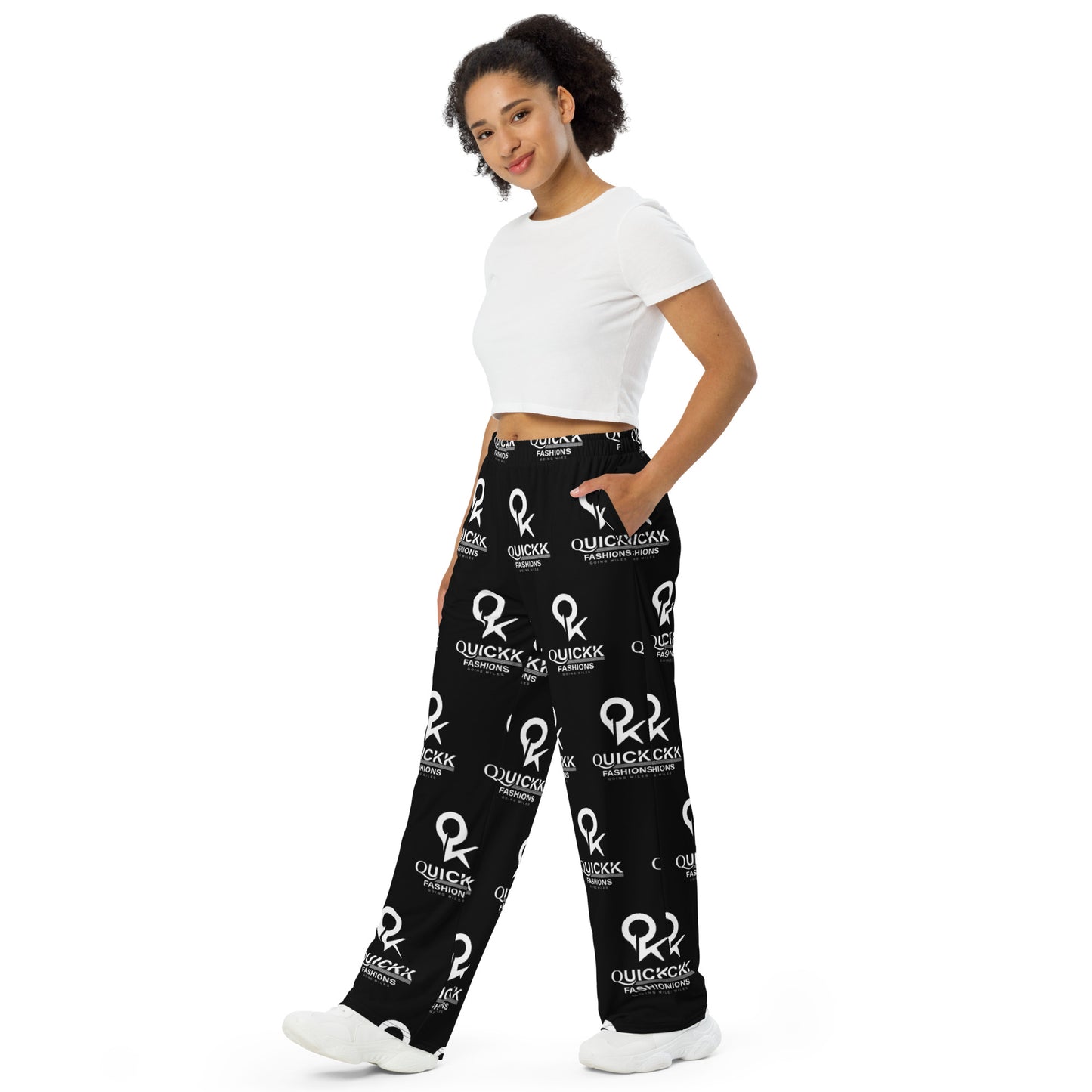 All-over print unisex wide-leg pants (Black Quickk)